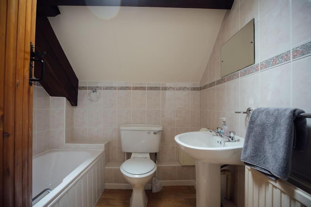 Barn Cottage - Family-Friendly Cottage With Heated Indoor Pool Haverfordwest Esterno foto