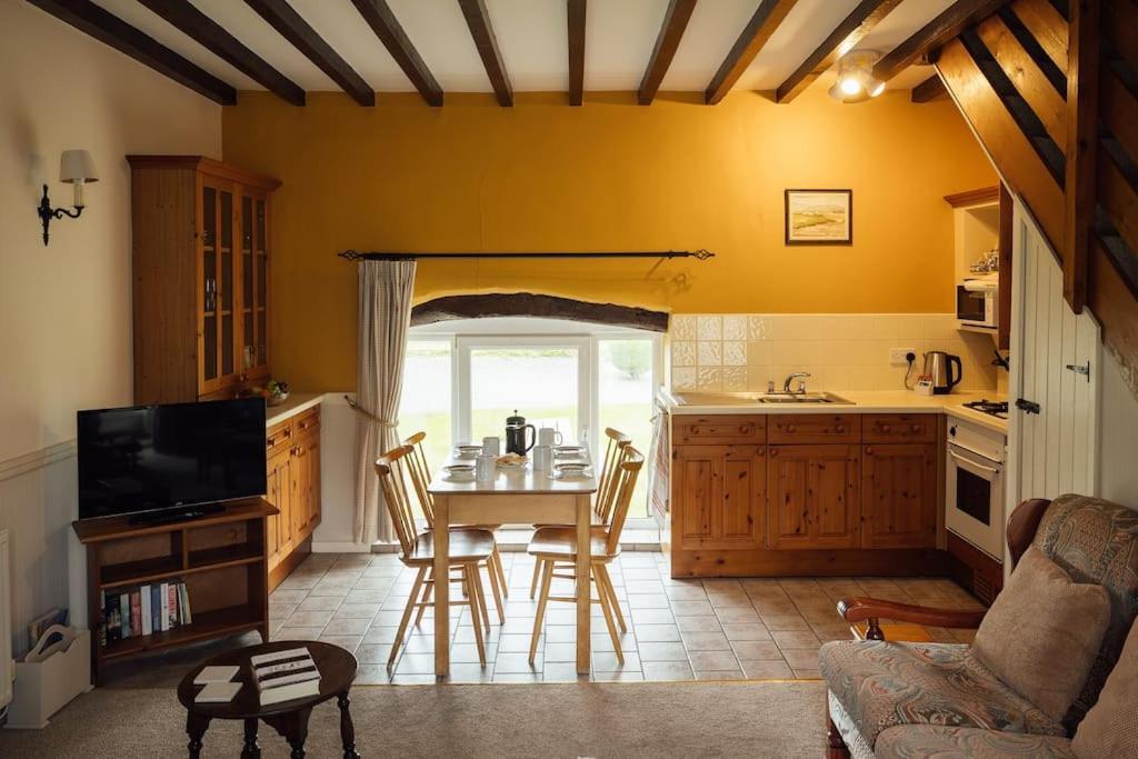 Barn Cottage - Family-Friendly Cottage With Heated Indoor Pool Haverfordwest Esterno foto